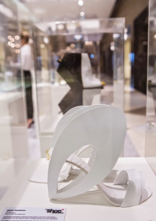 Level Vogue Exhibition Dubai (1)